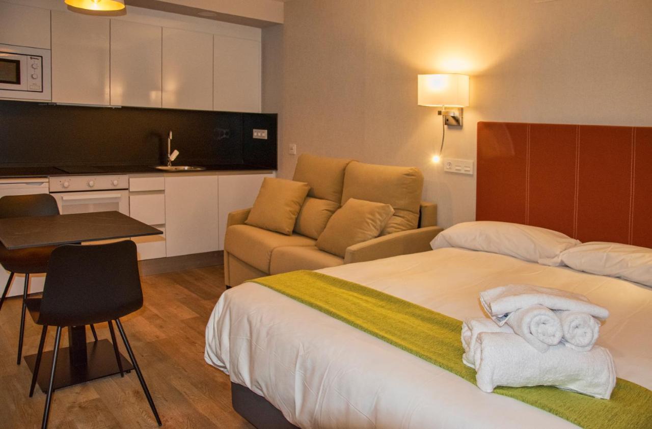 Aparthotel Essenzia De Castilla อารันดา เด ดวยโร ภายนอก รูปภาพ